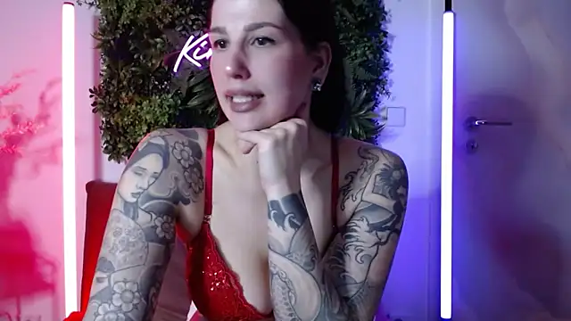 KiraKane1 online show from 02.13.25