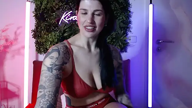 KiraKane1 online show from 02.21.25