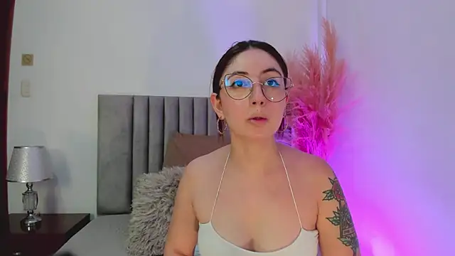 Emilywatsonn online show from 12.28.24