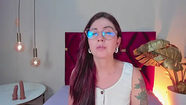 Emilywatsonn online show from 03.08.25