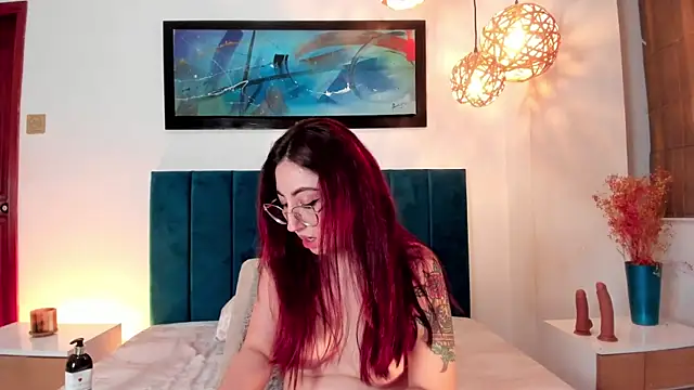 Emilywatsonn online show from 03.23.25