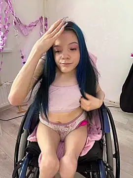 MiniSophiaa online show from 03.13.26