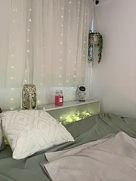 Amelia Rouse online show from 03.25.26