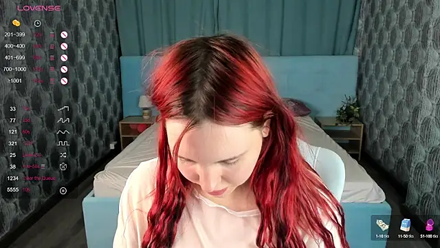 Stacy Luv online show from 02.05.25