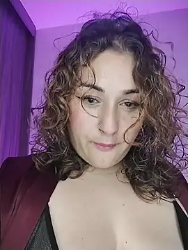 saara queen  online show from 11.02.25