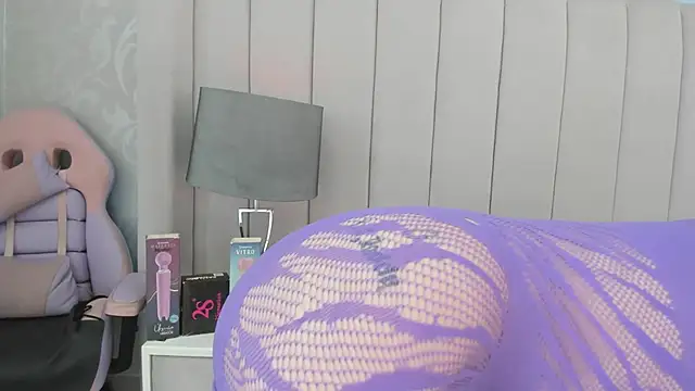 Kendaal Doshi online show from 11.08.25