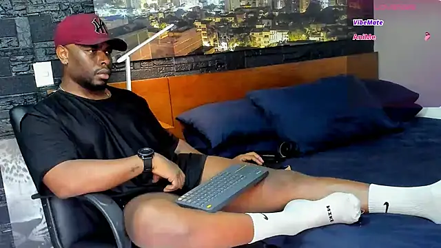Snapshot of thomas_santtos1 chatting on 03.03.25 thomas santtos1 online show from 03.03.25