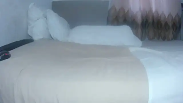 BustyThickyAss online show from 03.19.26