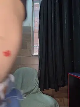 Snapshot of izumikarol chatting on 02.20.26 izumikarol online show from 02.20.26