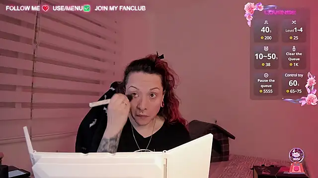 Domina Deivis online show from 02.24.25