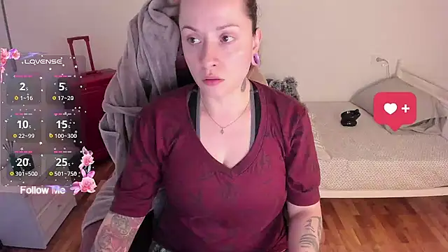 Domina Deivis online show from 12.04.25