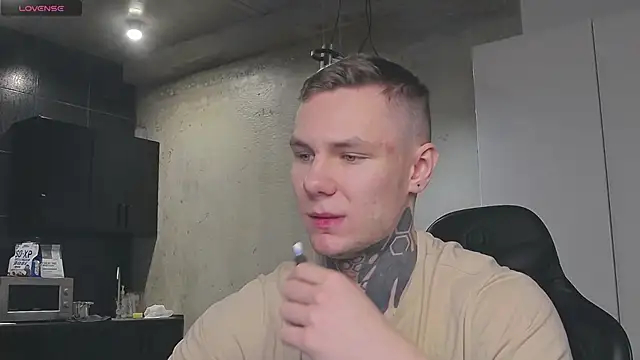 Snapshot of Lechery_boy chatting on 01.15.25 Lechery boy online show from 01.15.25
