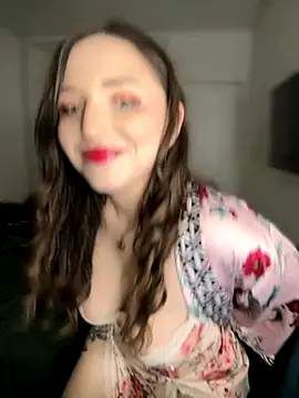 HoneySweetBee online show from 11.14.25