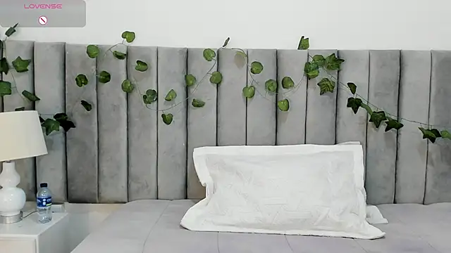 izadii online show from 04.17.26