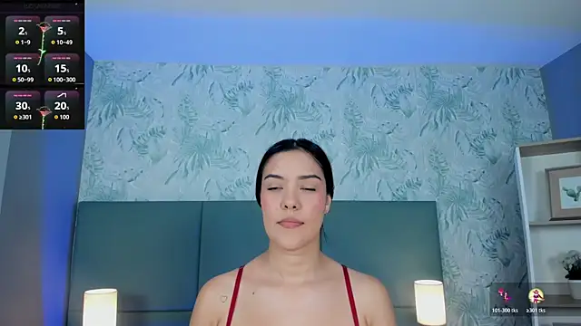 lexiethompson  online show from 10.22.25