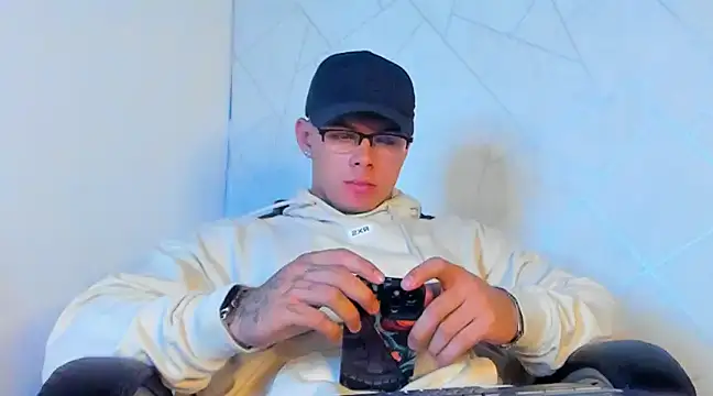 NoahhBrown online show from 02.01.25