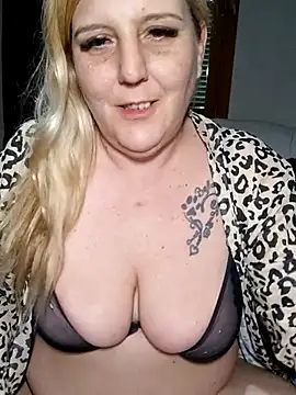 BecciDeluxe online show from 02.09.26