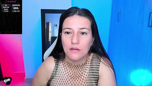 Snapshot of Saskyaa chatting on 09.16.25 Saskyaa online show from 09.16.25