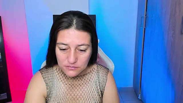 Snapshot of Saskyaa chatting on 09.29.25 Saskyaa online show from 09.29.25