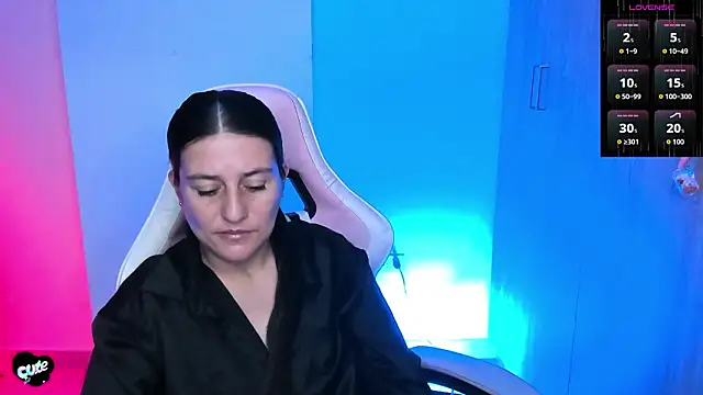 Snapshot of Saskyaa chatting on 02.16.26 Saskyaa online show from 02.16.26