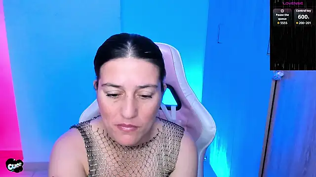 Snapshot of Saskyaa chatting on 02.27.26 Saskyaa online show from 02.27.26