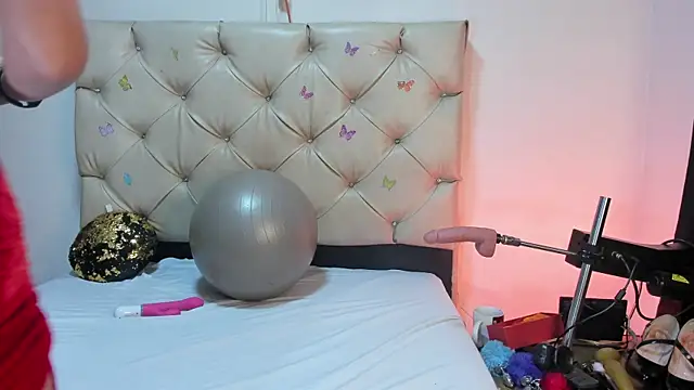 Snapshot of cleopatraa chatting on 05.19.26 cleopatraa online show from 05.19.26