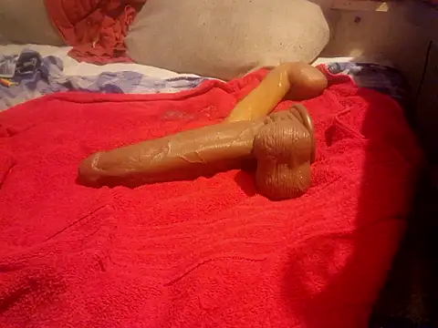 Snapshot of Savzybiggape chatting on 10.02.25 Savzybiggape online show from 10.02.25