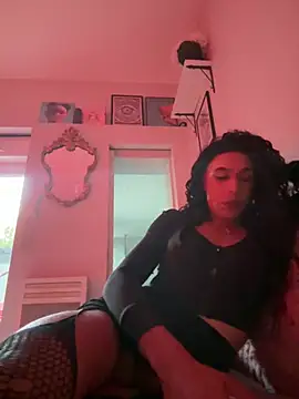 Snapshot of Samia31 chatting on 04.13.26 Samia31 online show from 04.13.26