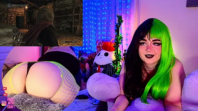 Snapshot of Angel-Lewd-Cake chatting on 12.17.24 Angel-Lewd-Cake online show from 12.17.24