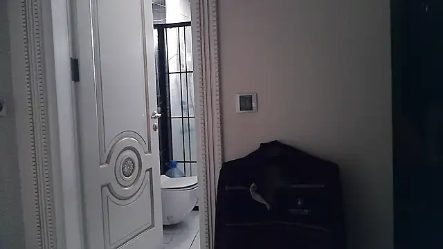 Snapshot of KIZLAZIMYaa chatting on 04.01.26 KIZLAZIMYaa online show from 04.01.26