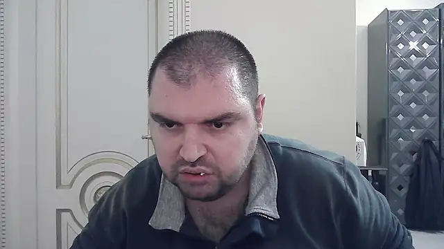 Snapshot of KIZLAZIMYaa chatting on 05.14.26 KIZLAZIMYaa online show from 05.14.26