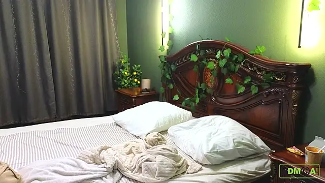 Charlotte wow online show from 11.10.25