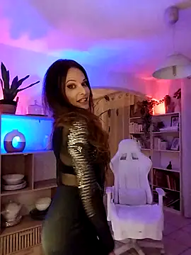 Snapshot of Luna_Kitanna chatting on 02.16.25 Luna Kitanna online show from 02.16.25