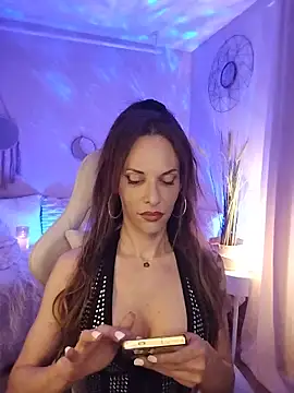 Snapshot of Luna_Kitanna chatting on 06.06.26 Luna Kitanna online show from 06.06.26