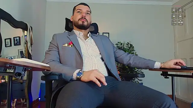Snapshot of HenryBenso chatting on 05.21.26 HenryBenso online show from 05.21.26