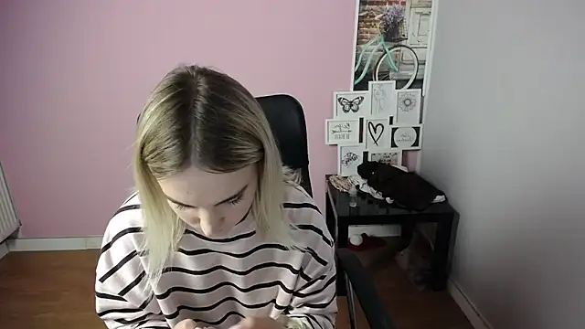 viktoria lovely online show from 09.12.25