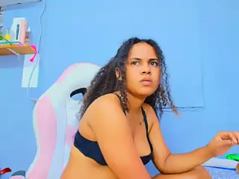 makena18 online show from 01.27.25