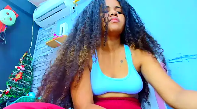 makena18 online show from 02.24.25