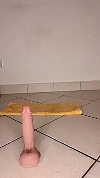 Snapshot of Perqueen chatting on 11.23.25 Perqueen online show from 11.23.25