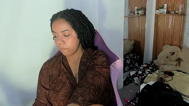 Alika01 online show from 01.06.26