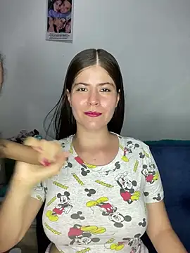 Snapshot of Hotnightsexxx chatting on 03.21.25 Hotnightsexxx online show from 03.21.25