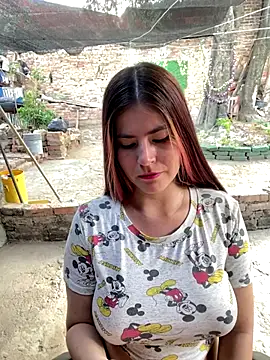 Snapshot of Hotnightsexxx chatting on 11.17.25 Hotnightsexxx online show from 11.17.25