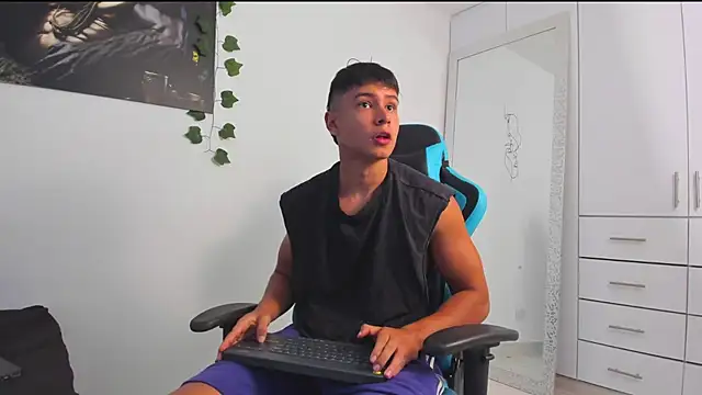 Bray Kevin online show from 02.22.25