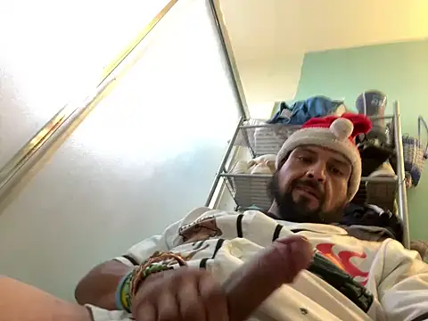 Snapshot of MrDickUdown24_7 chatting on 12.22.24 MrDickUdown24 7 online show from 12.22.24