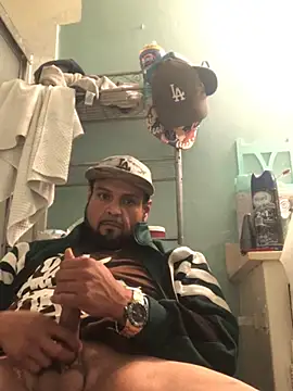 Snapshot of MrDickUdown24_7 chatting on 02.28.25 MrDickUdown24 7 online show from 02.28.25