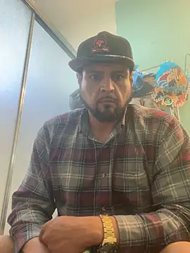 Snapshot of MrDickUdown24_7 chatting on 03.04.25 MrDickUdown24 7 online show from 03.04.25