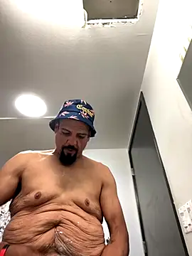 Snapshot of MrDickUdown24_7 chatting on 12.02.25 MrDickUdown24 7 online show from 12.02.25