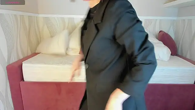 Jaqueline Richardson online show from 02.26.25