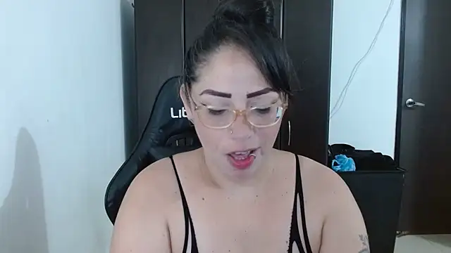 Snapshot of natashasmithe chatting on 02.23.25 natashasmithe online show from 02.23.25