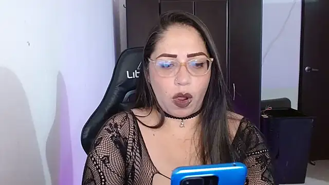 Snapshot of natashasmithe chatting on 09.24.25 natashasmithe online show from 09.24.25